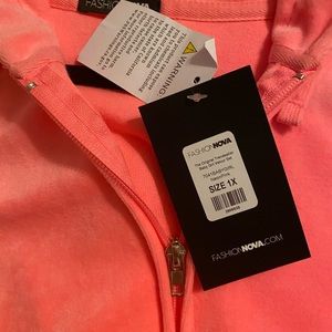 Pink hoodie never worn